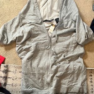 Short sleeve hoodie XXL- nwt